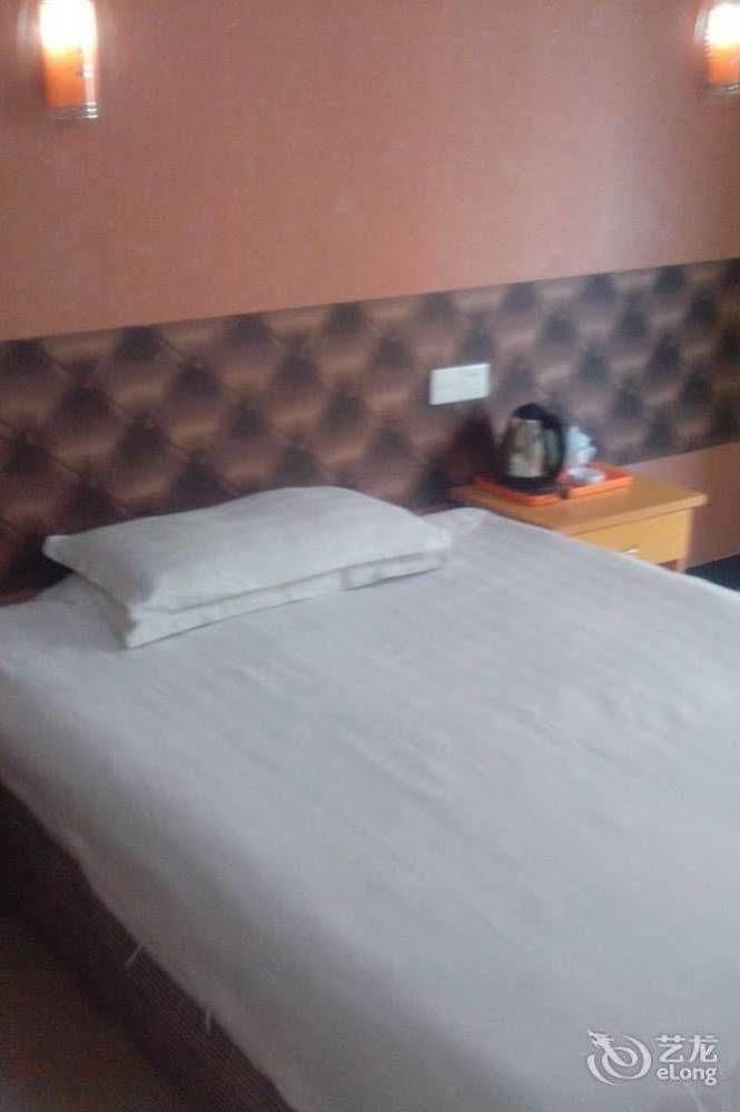 Ningbo Jialu Hotel Shiqi Екстер'єр фото